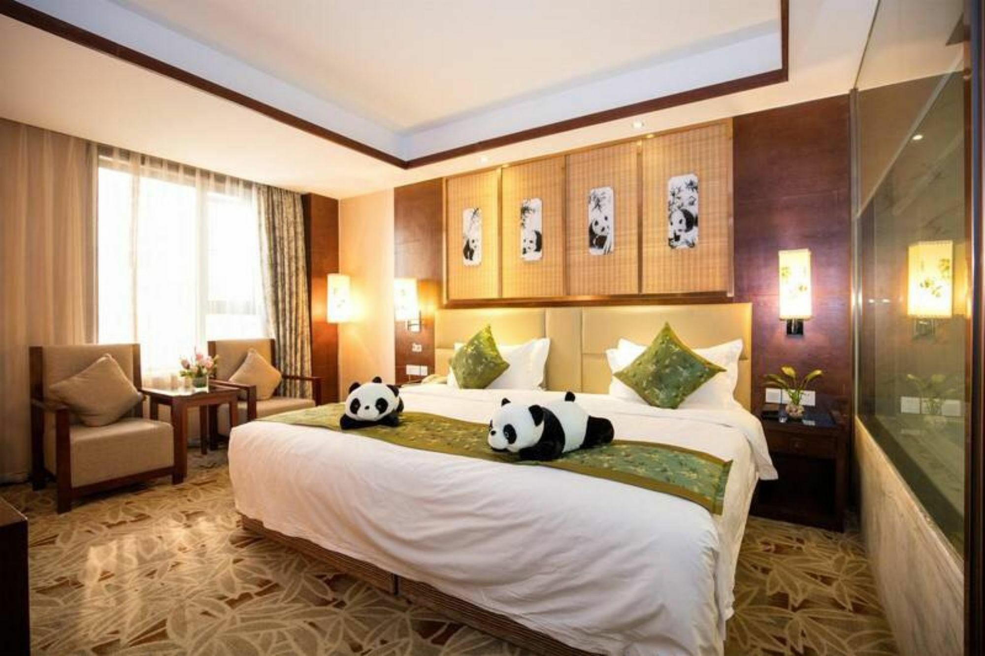 Chengdu Panda Prince Culture Hotel Exterior photo