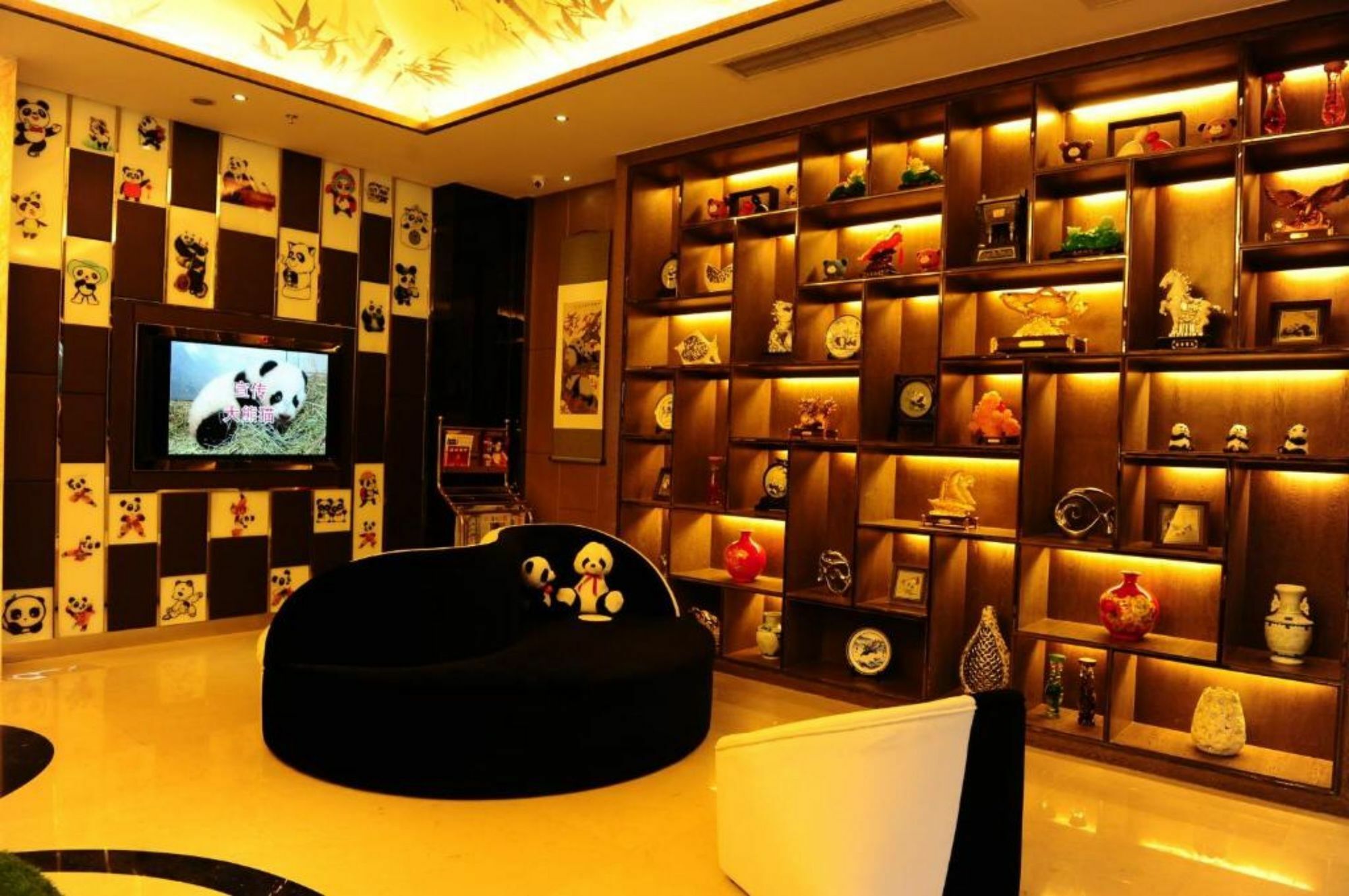Chengdu Panda Prince Culture Hotel Exterior photo